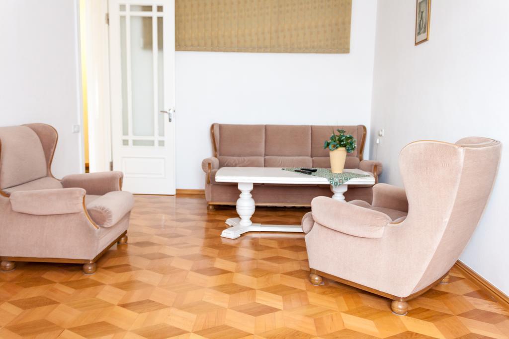 Apartment Janashia Tiflis Exterior foto